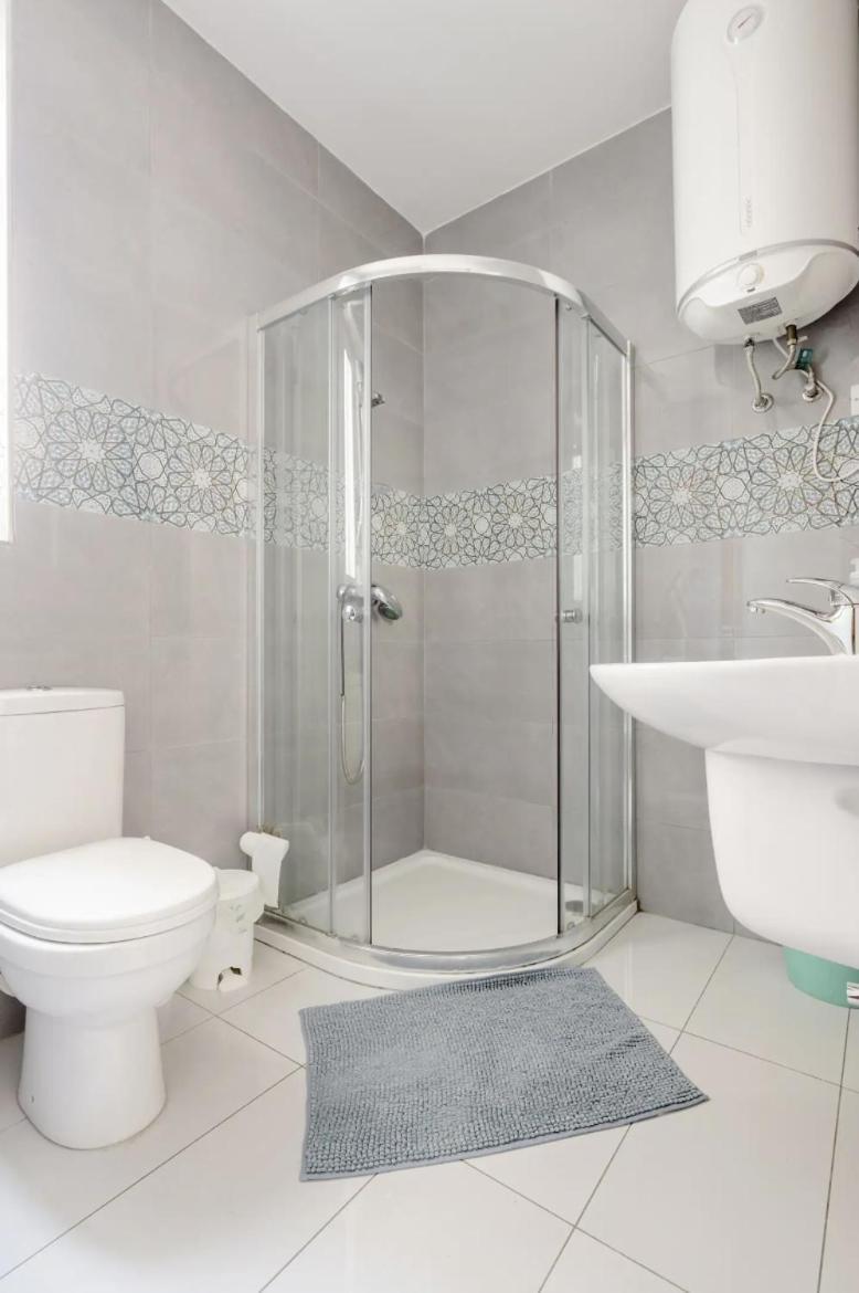 F12 Room 2, Private Room Two Single Beds Privated Bathroom In Shared Flat Msida Kültér fotó